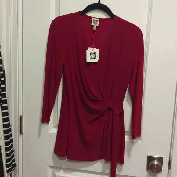 Anne Klein Tops - Woman's 3/4 sleeve blouse